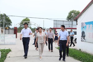 平頂山市各縣區(qū)科協(xié)主席工作交流隊(duì)蒞臨天成鴿業(yè)觀摩學(xué)習(xí)