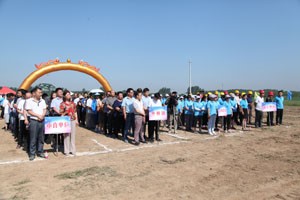 恭賀河南天成鴿業(yè)有限公司天成肉鴿產(chǎn)業(yè)科技園項(xiàng)目工程盛大開工