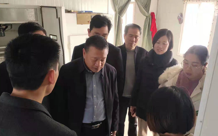 平頂山市農(nóng)業(yè)農(nóng)村局、工商聯(lián),、市委統(tǒng)戰(zhàn)部領(lǐng)導(dǎo)蒞臨天成鴿業(yè)開展“萬企興萬村”行動專題調(diào)研活動