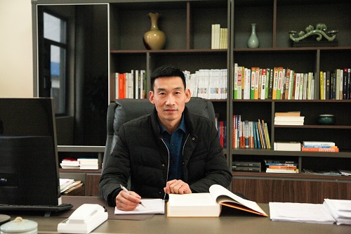 天成鴿業(yè)董事長楊明軍當(dāng)選平頂山市工商聯(lián)合會第七屆副主席